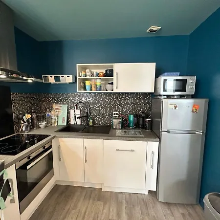 Idealement Situe A 200m Plage Et Proche Marche Central, Wi-fi Inclus - Fr-1-550-49 Royan